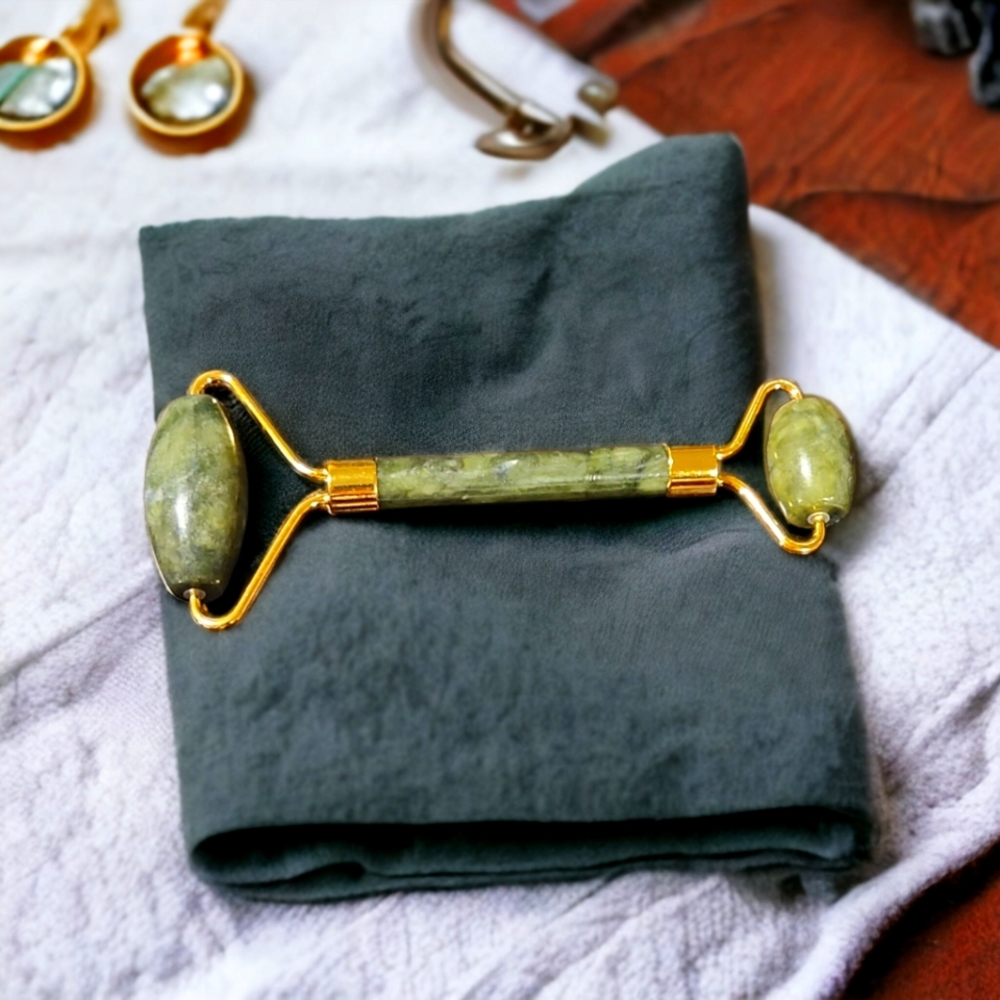 Jade Stone Face & Body Roller Anti-Aging, Cold therapy Gua Sha Skincare Therapy